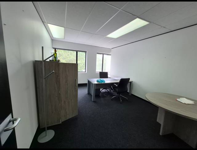 555M² OFFICE TO LET IN ILLOVO